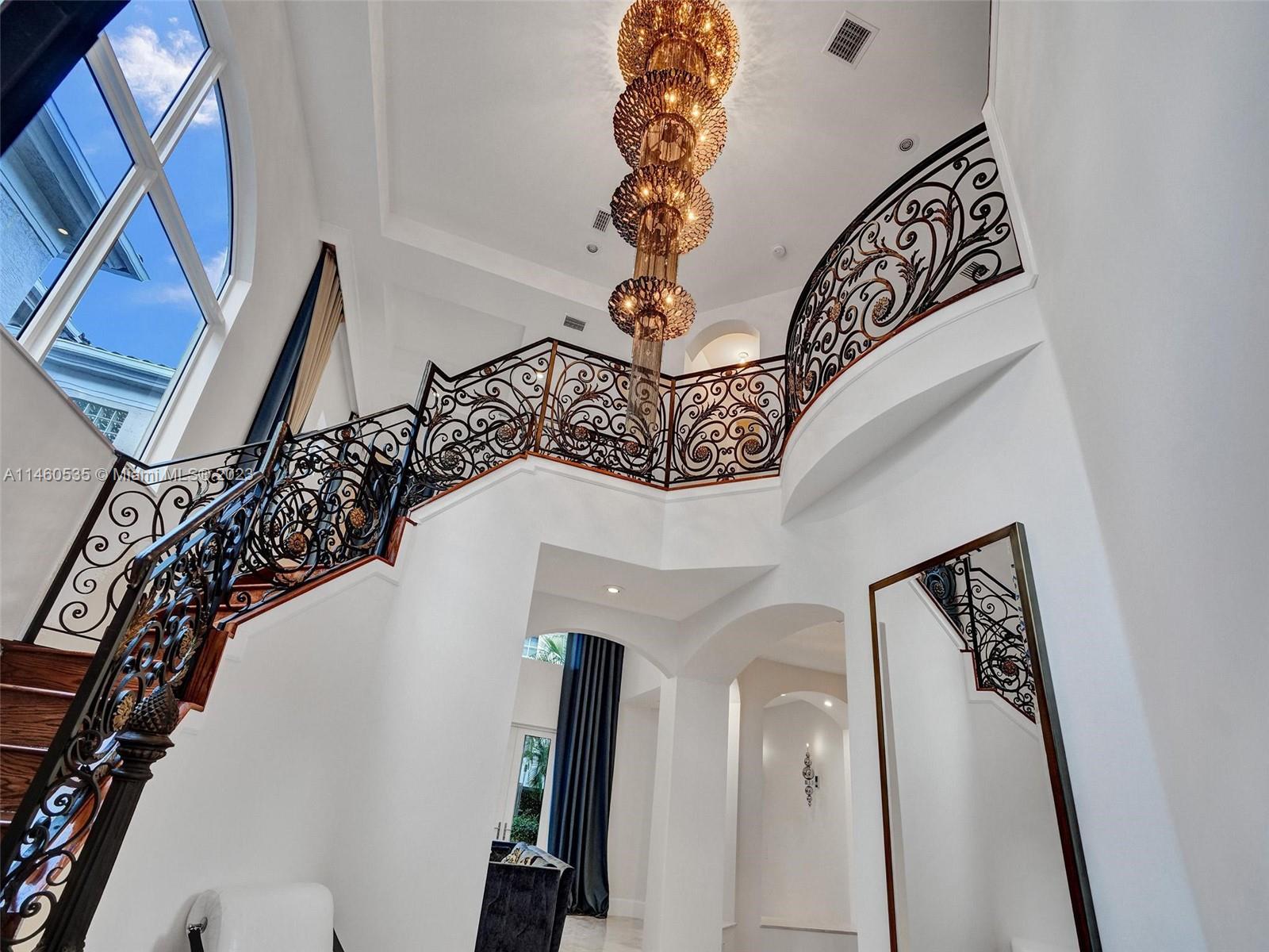 GOLDEN GATE ESTATES & MAR - Residential