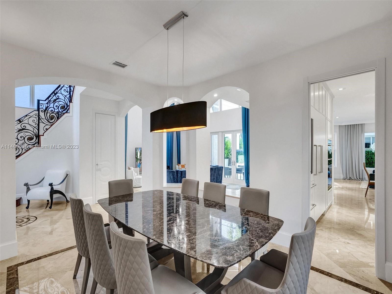 GOLDEN GATE ESTATES & MAR - Residential