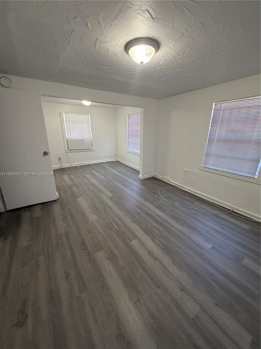 CHRISTIE LAWNS REV - Residential Lease