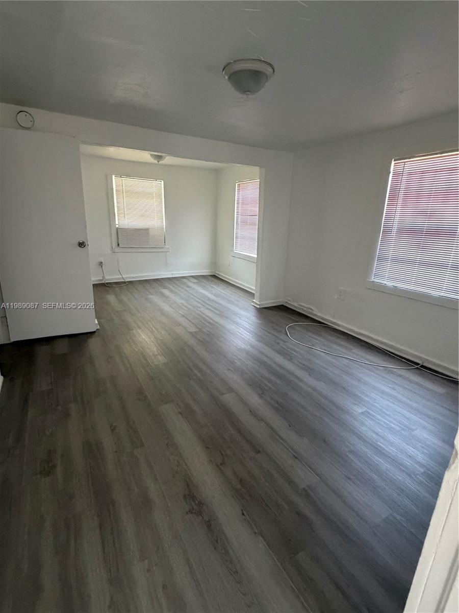 CHRISTIE LAWNS REV - Residential Lease