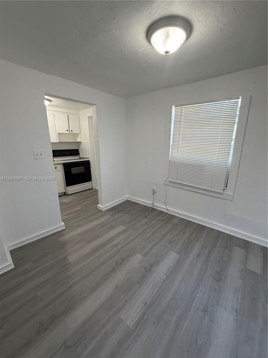 CHRISTIE LAWNS REV - Residential Lease