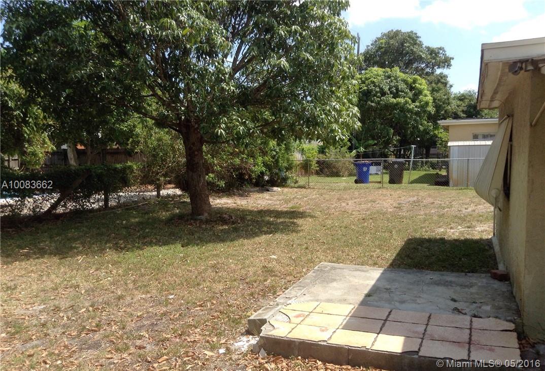 LauderdaleLakes East Gate - Residential