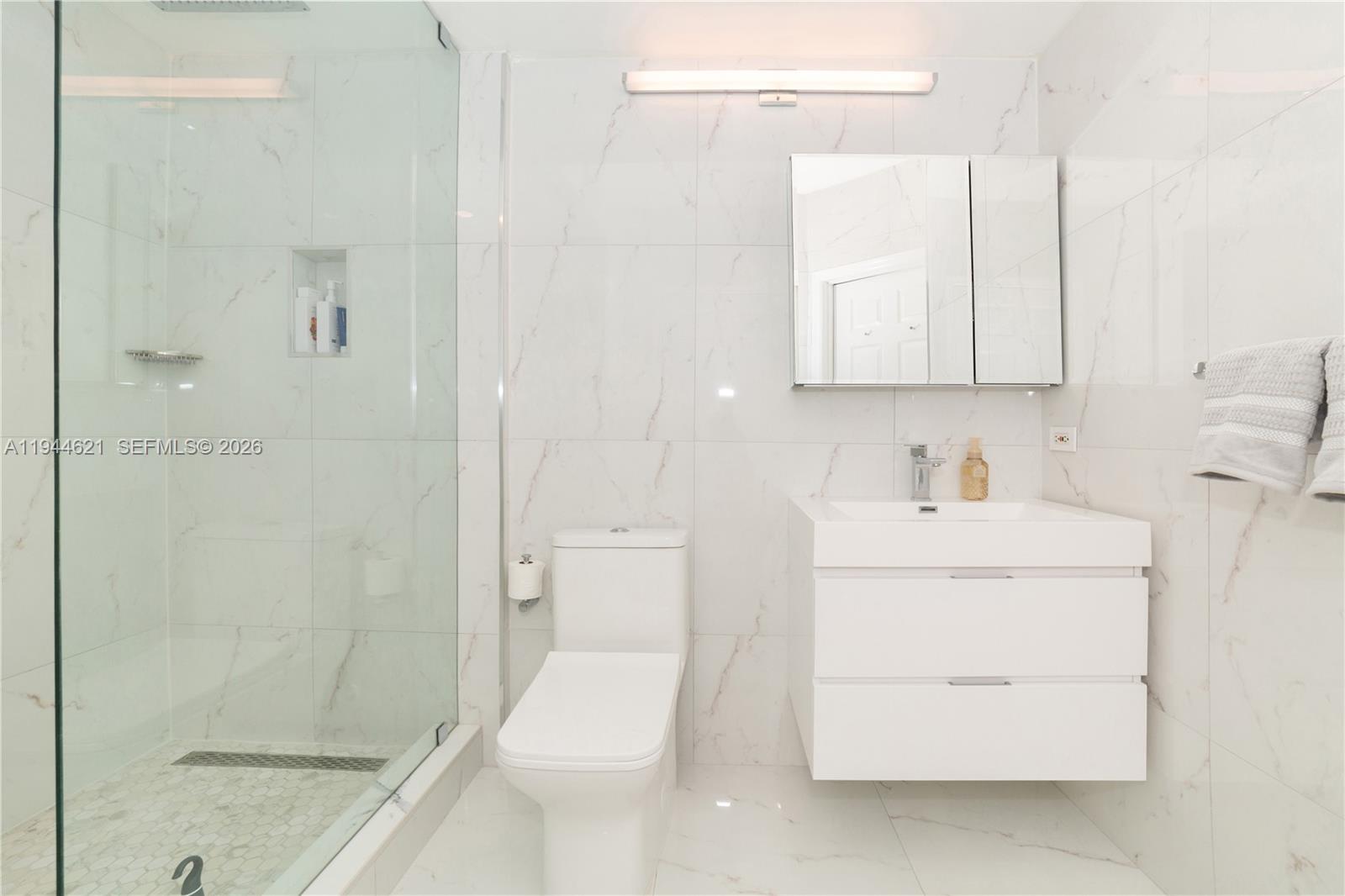 PORTO BELLAGIO CONDO - Residential