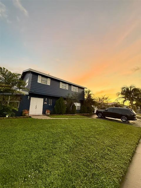 Photo of 2154 Dorson Way, Delray Beach, FL 33445 (MLS # A11939846)