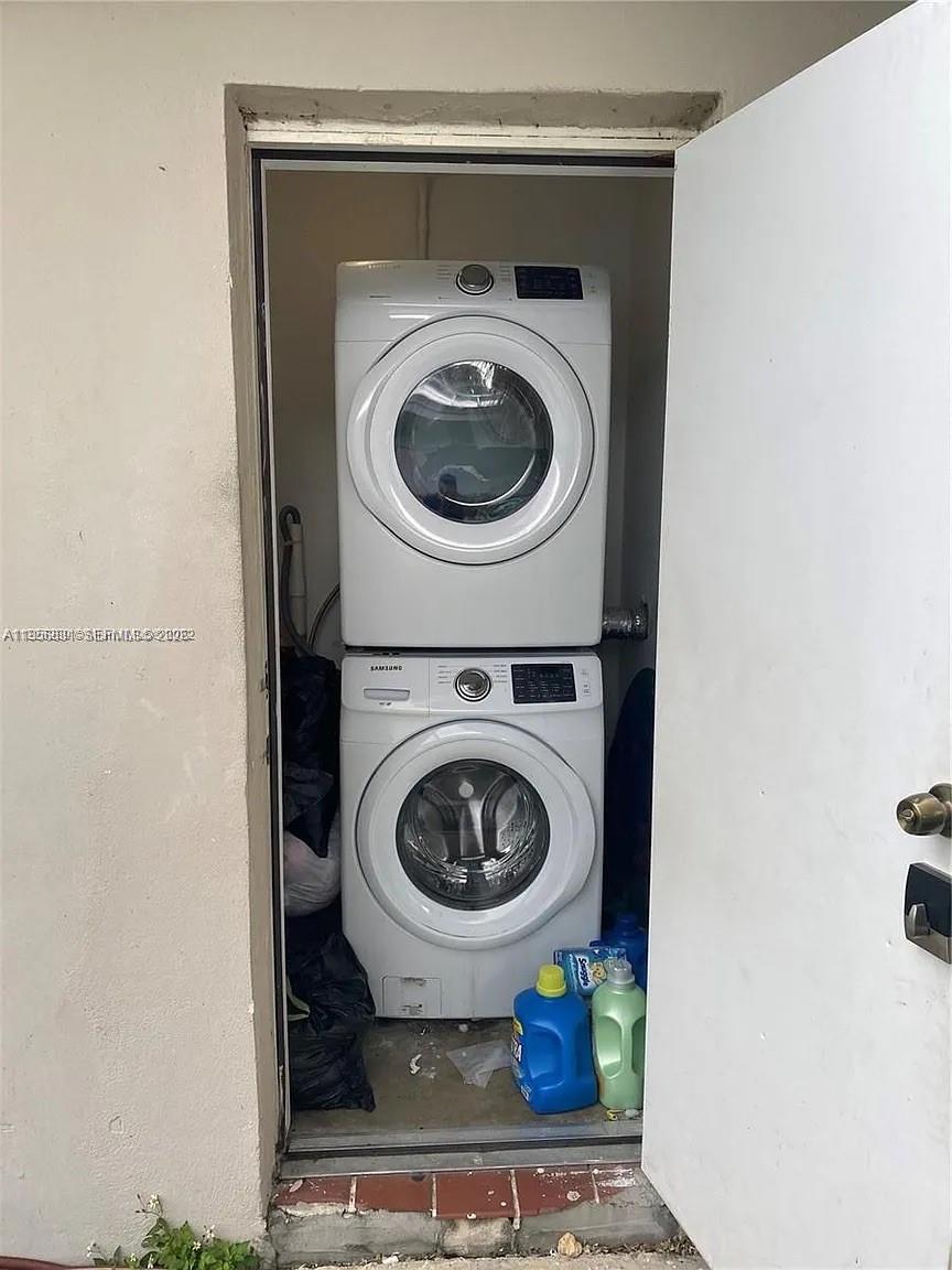 OCEAN DRIVE ESTATES - Residential Income