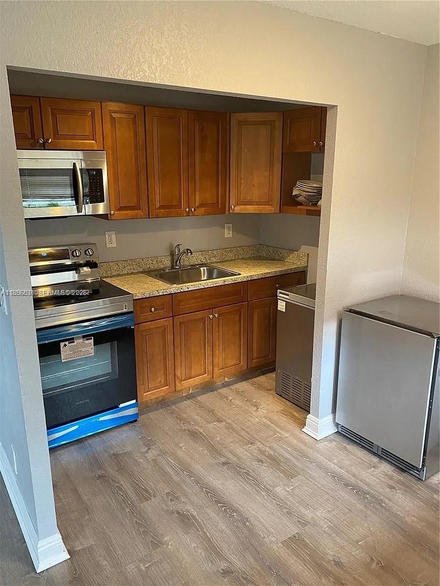 OCEAN DRIVE ESTATES - Residential Income