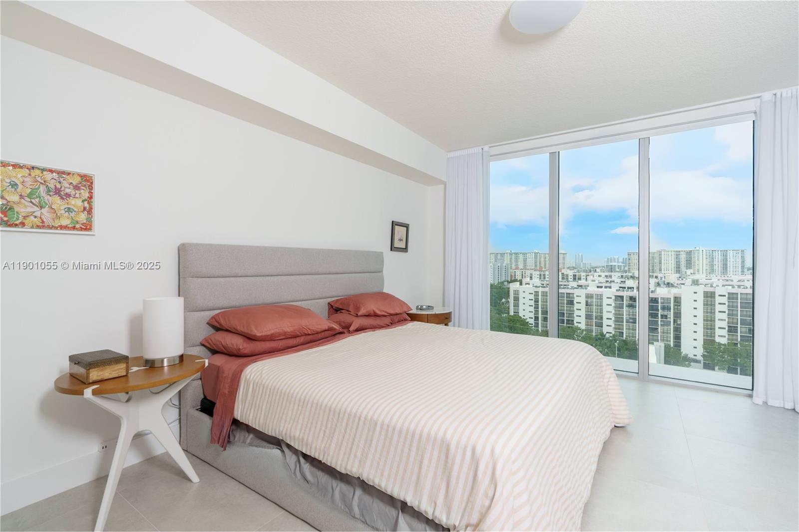 PARQUE TOWERS CONDO - Residential Lease