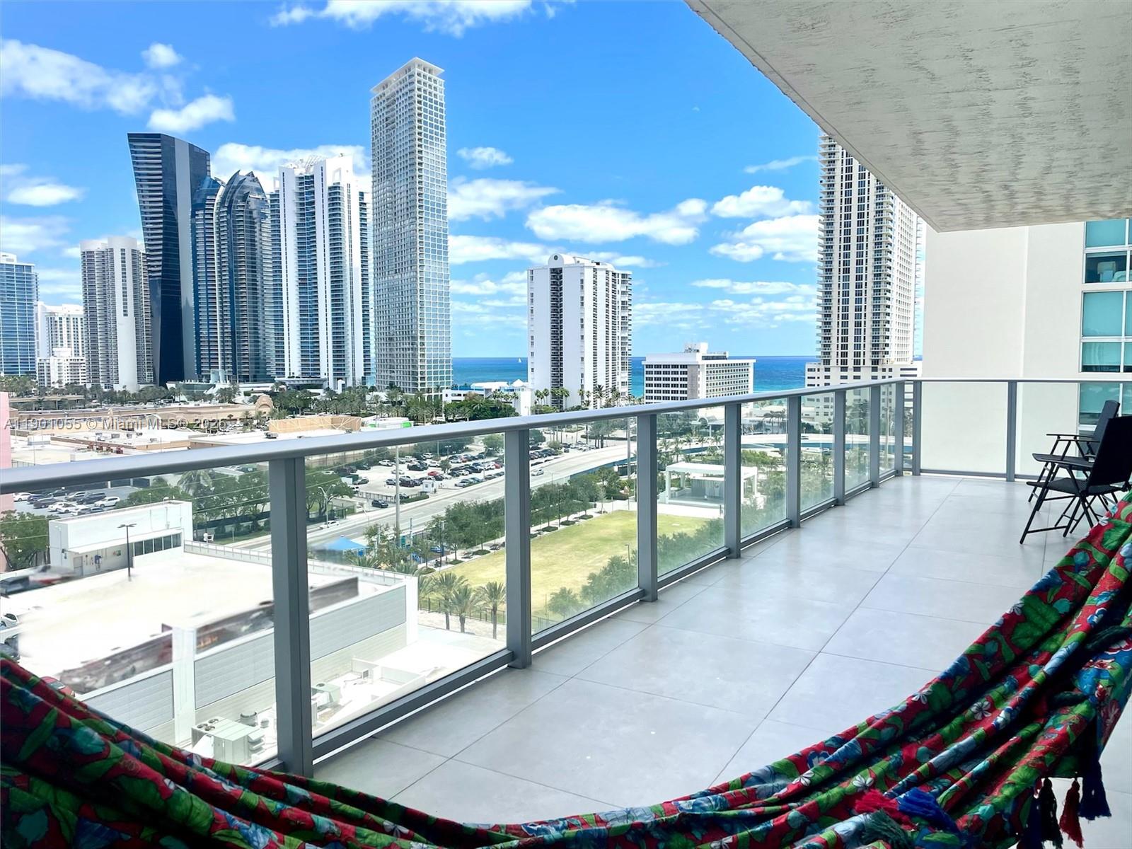 PARQUE TOWERS CONDO - Residential Lease