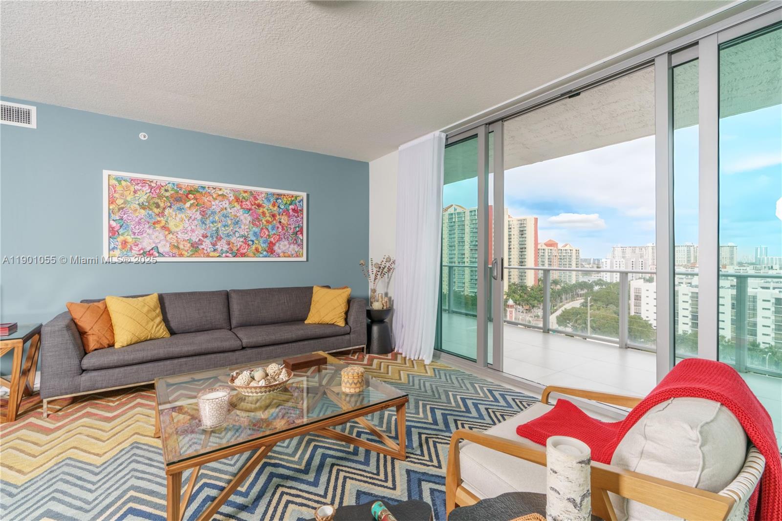 PARQUE TOWERS CONDO - Residential Lease