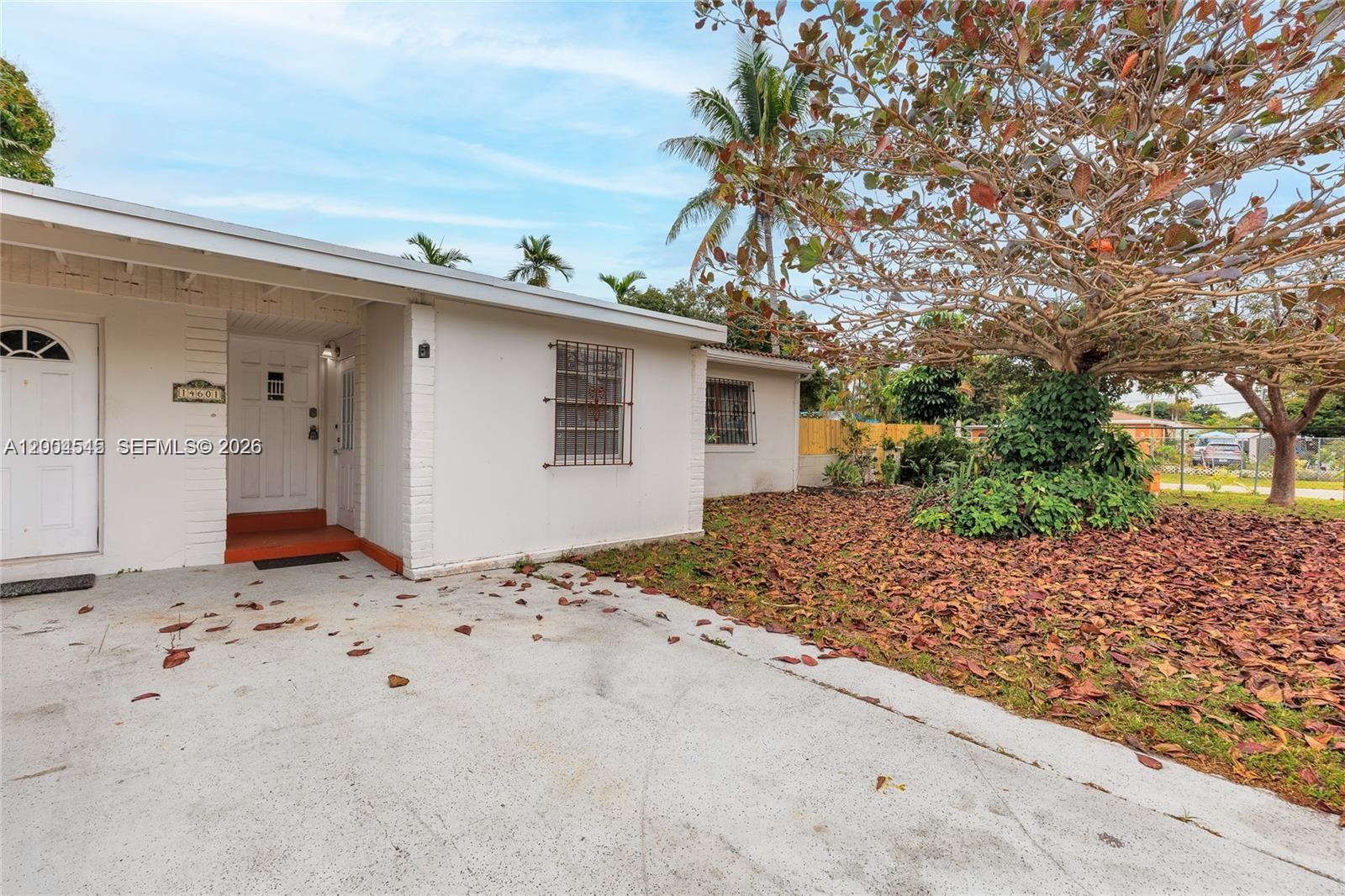 BISCAYNE GARDENS SEC F PT - Residential Lease