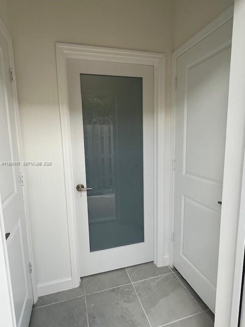 TROPICAIRE CENTER - Residential Lease