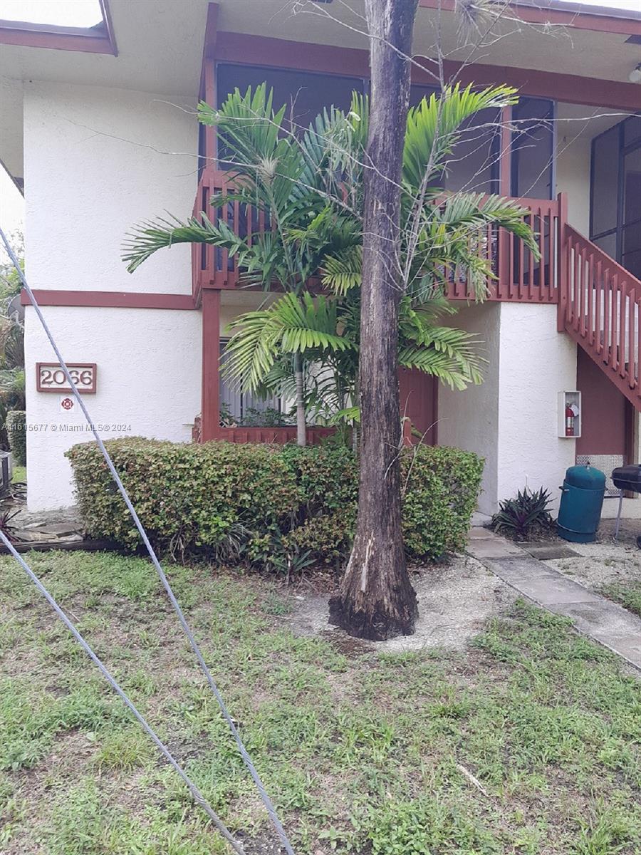 Property for Sale at 2066 Nw 43rd Ter Ter 3, Lauderhill, Miami-Dade County, Florida - Bedrooms: 1 
Bathrooms: 1  - $130,000