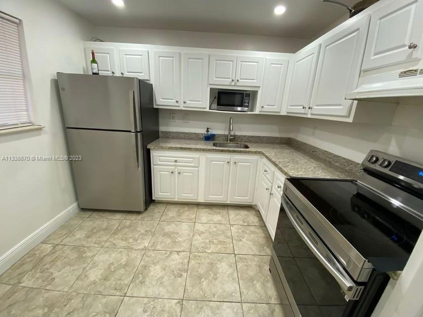 RAMBLEWOOD CONDO A - Residential Lease