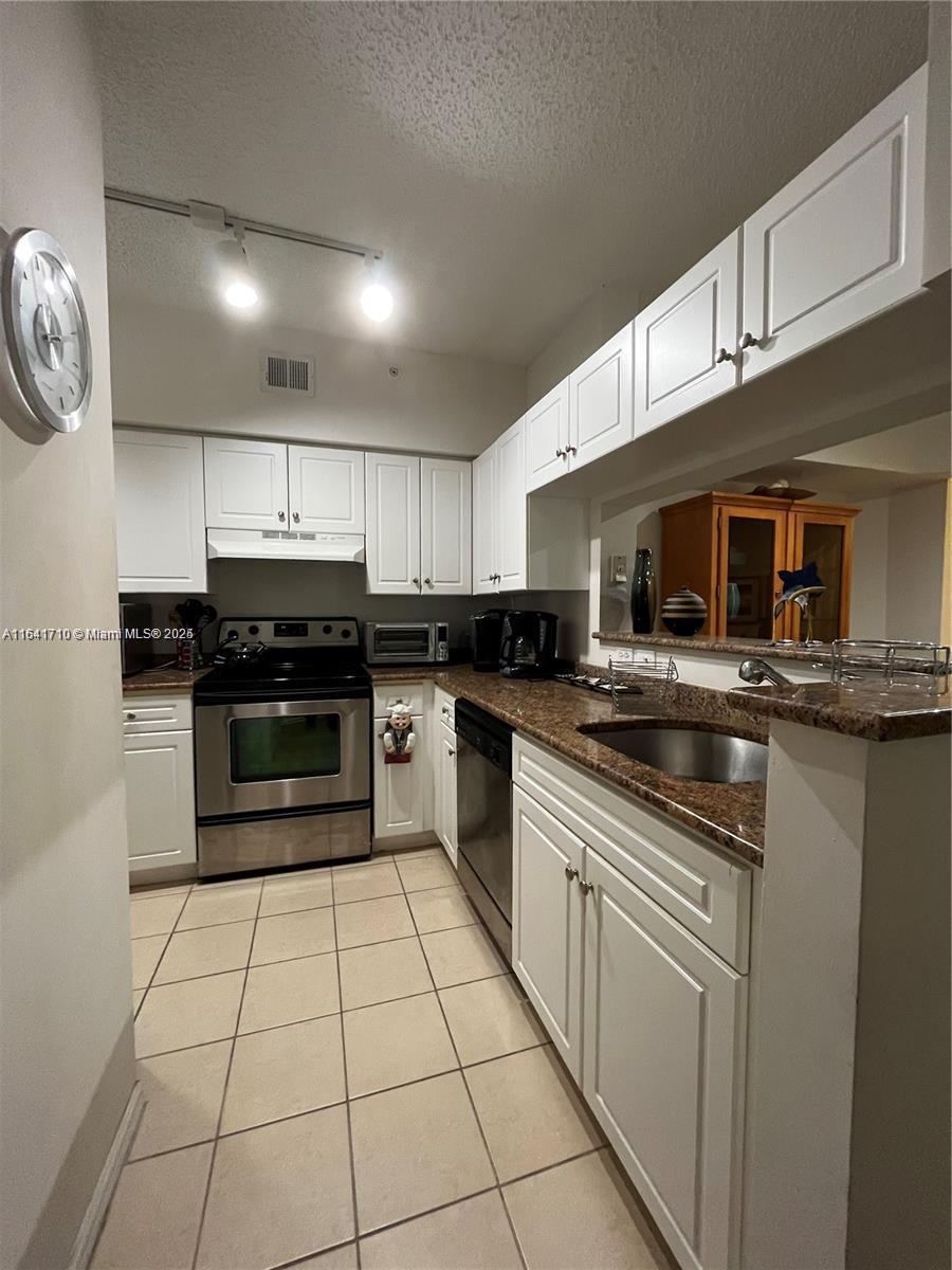 TUSCANY ON THE INTRACOAST - Residential Lease