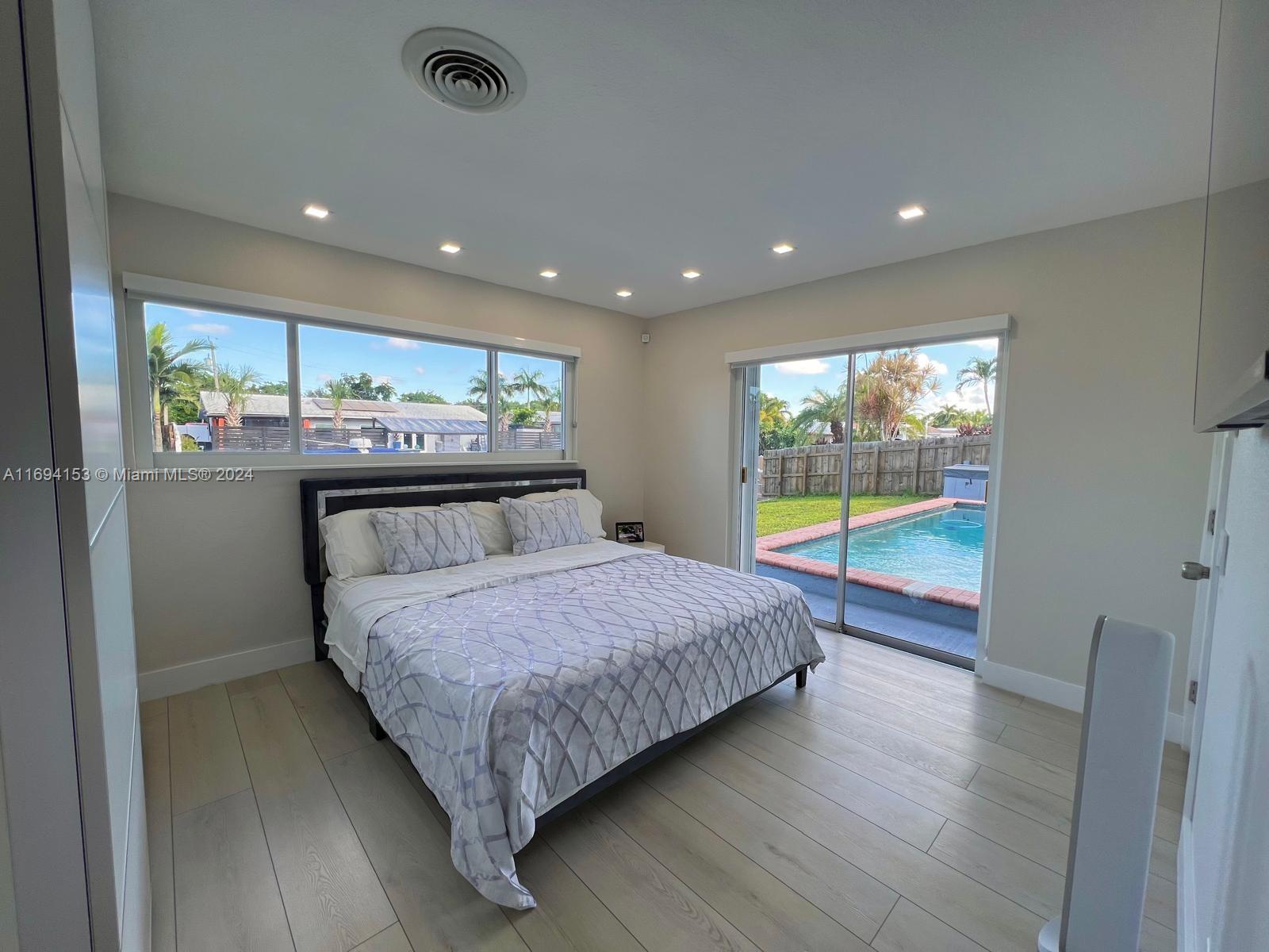PLANTATION ISLES SEC 5 - Residential