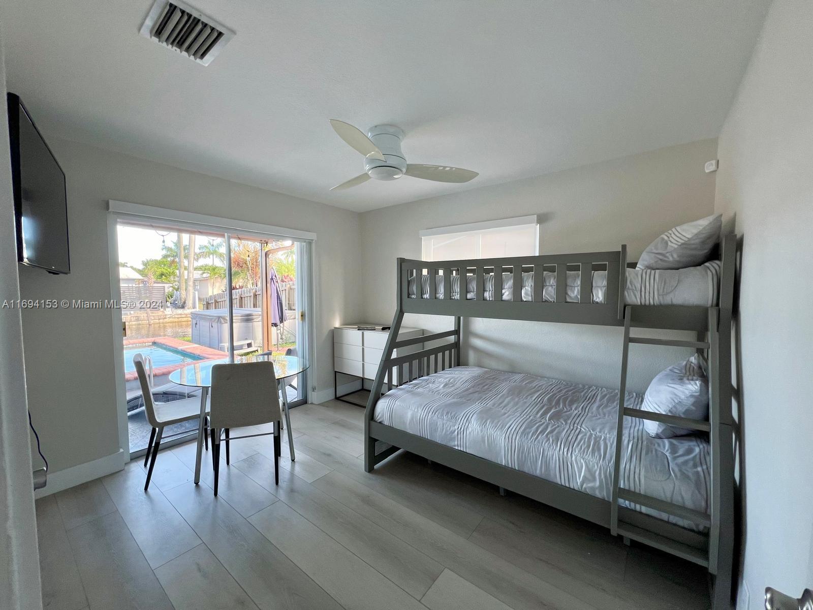 PLANTATION ISLES SEC 5 - Residential
