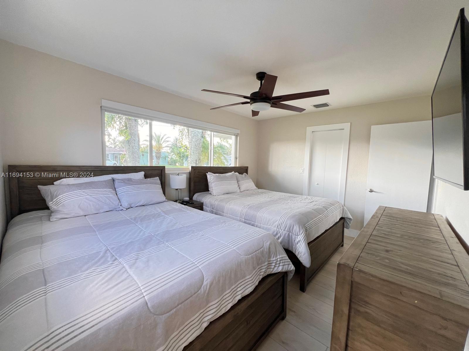 PLANTATION ISLES SEC 5 - Residential