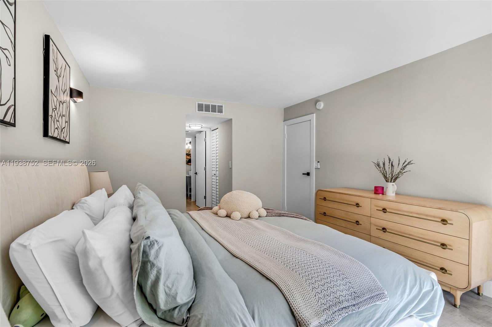 CORONADO CONDO- TOWER II - Residential