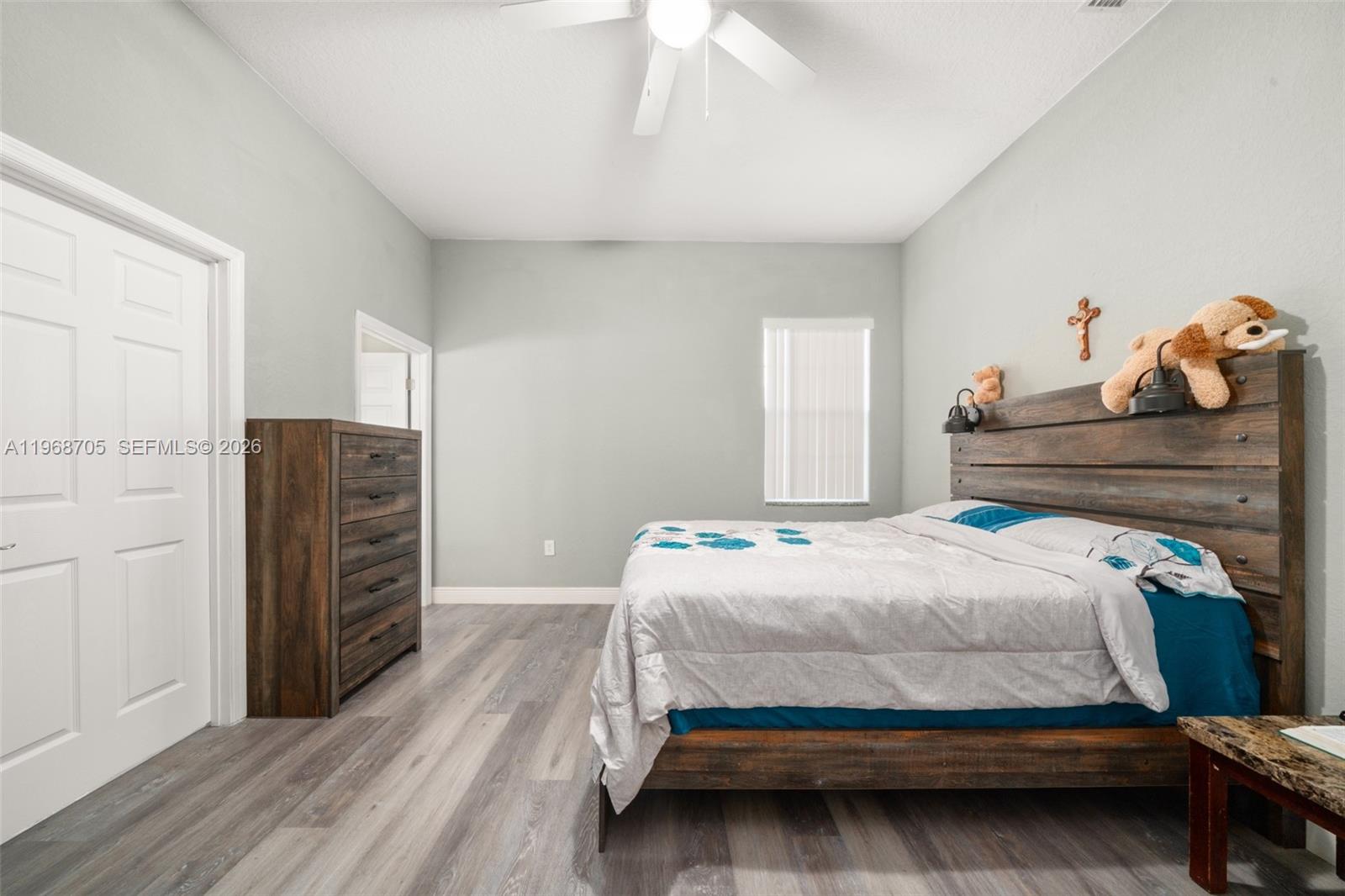 1011.000 - AVON PARK LAKES - Residential