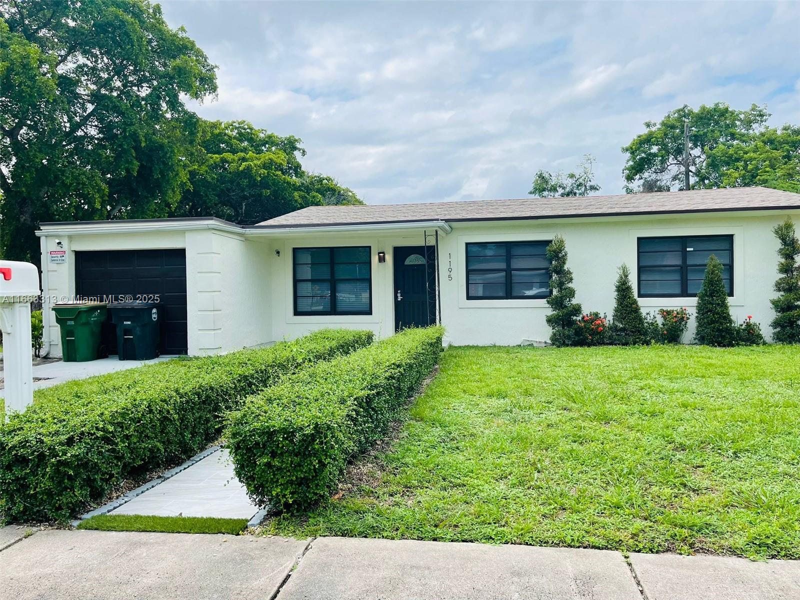 TAYLOR MANOR - Residential
