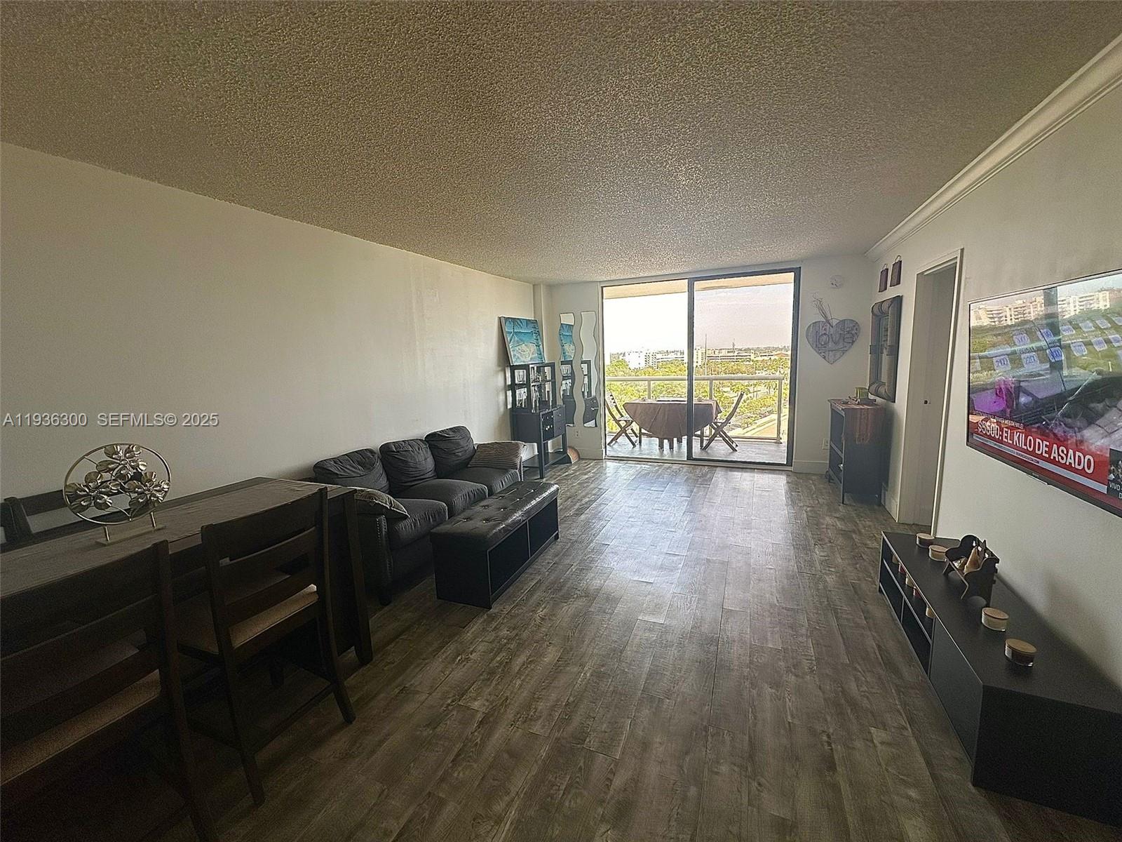 SAILBOAT CAY CONDO - Residential