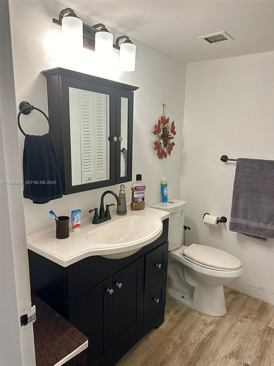 SAILBOAT CAY CONDO - Residential