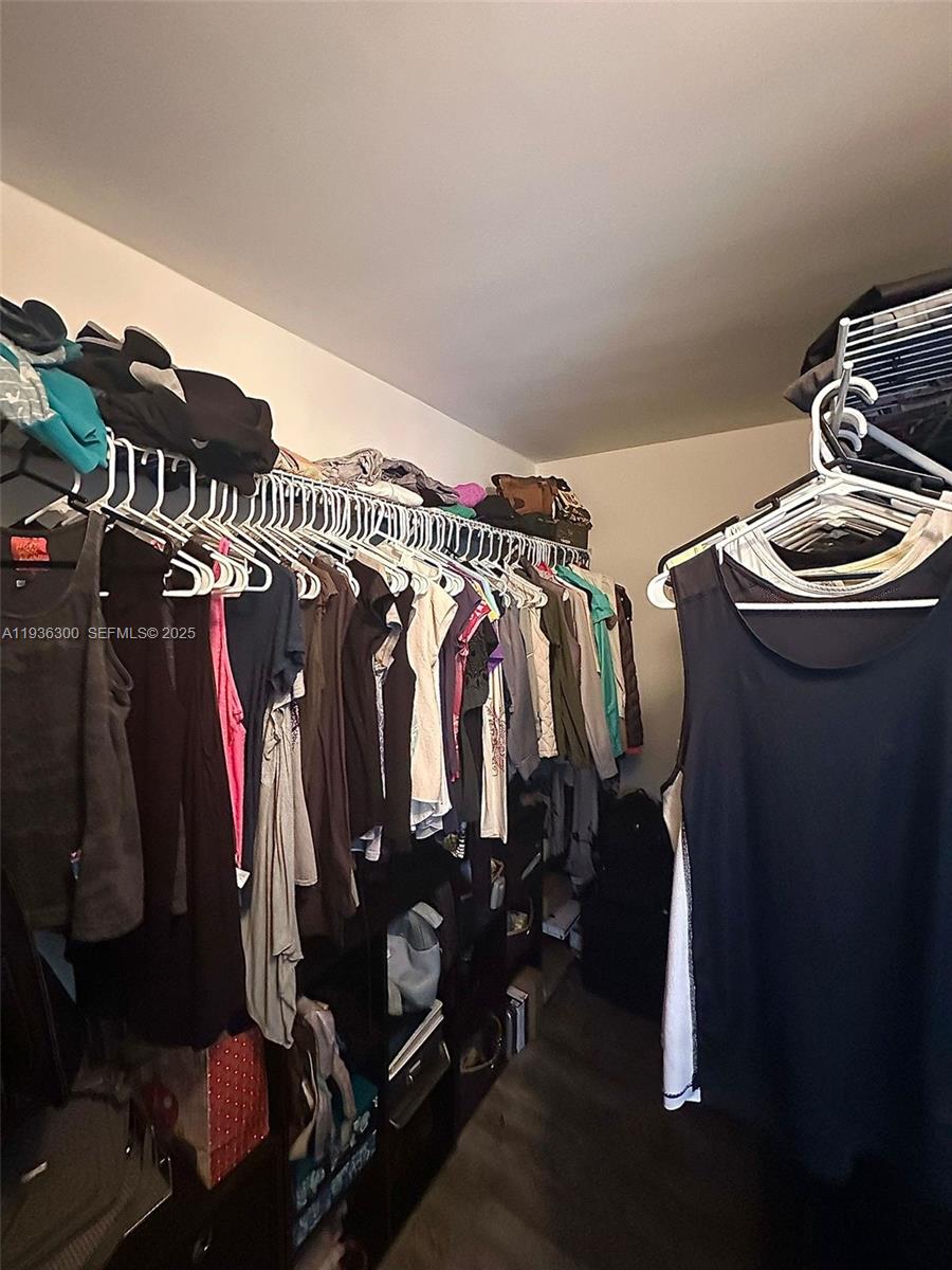 SAILBOAT CAY CONDO - Residential