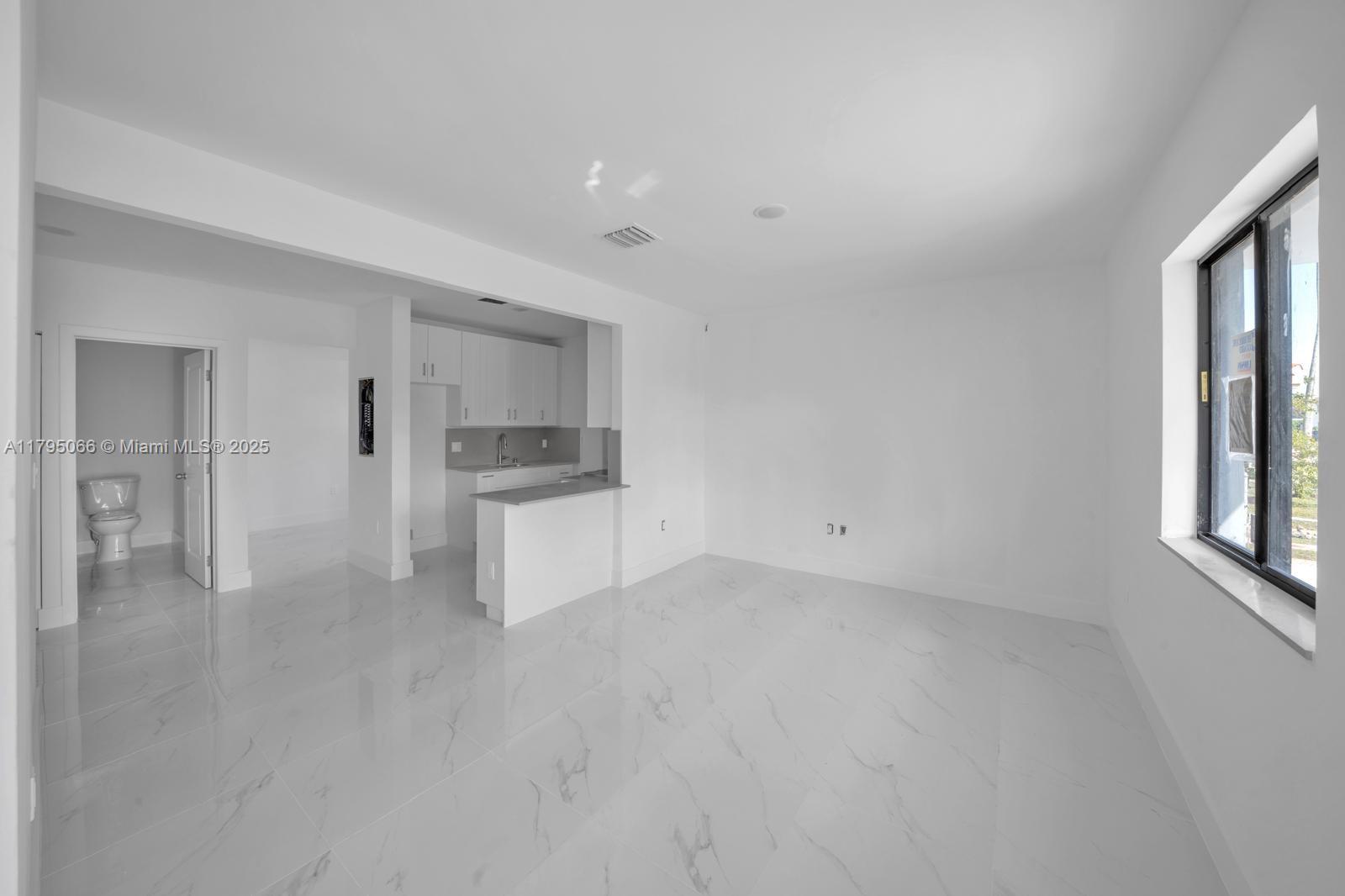 450 Beacom Blvd 1