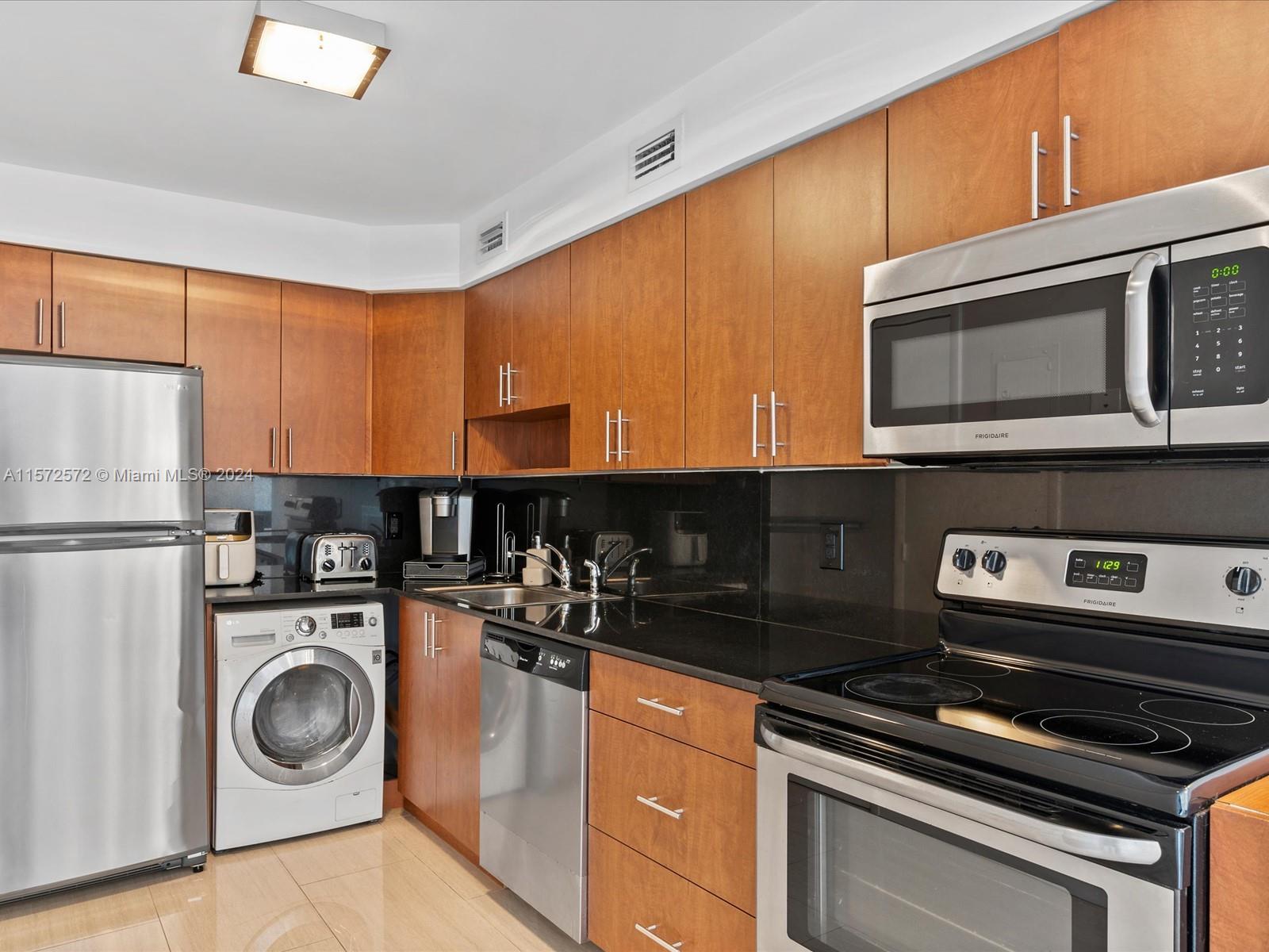 AQUASOL CONDO - Residential Lease