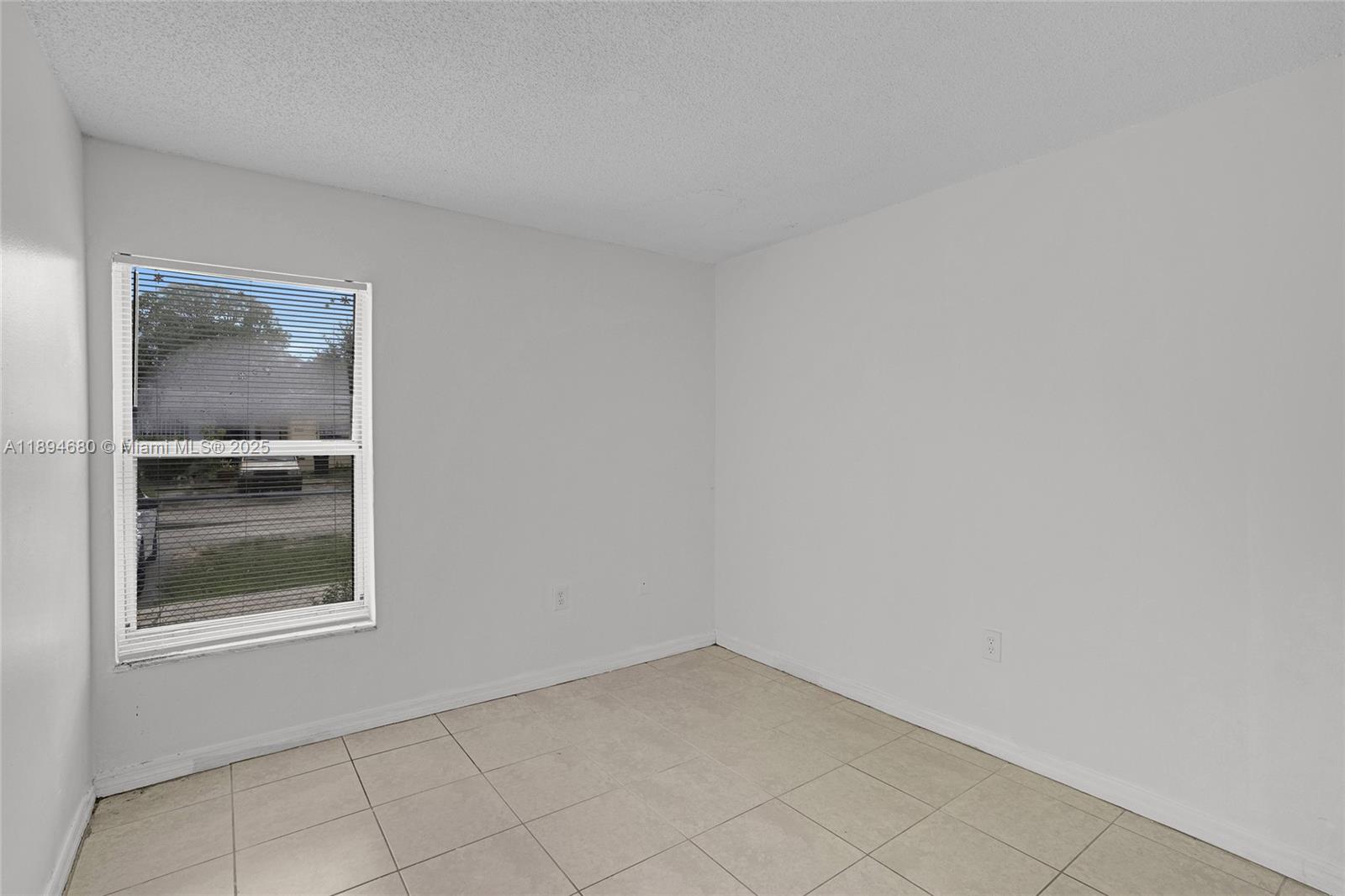 VISTA TOWNHOUSE SEC B - Residential