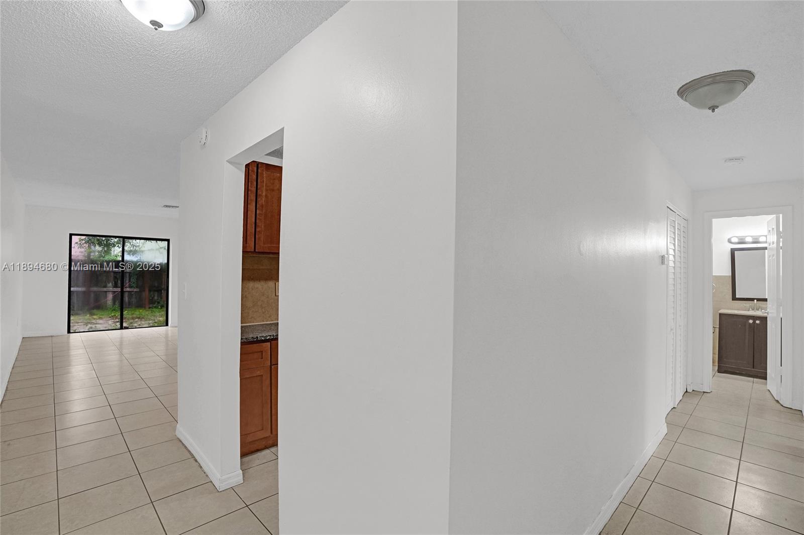 VISTA TOWNHOUSE SEC B - Residential