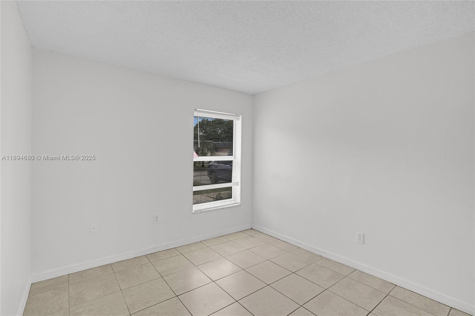 VISTA TOWNHOUSE SEC B - Residential