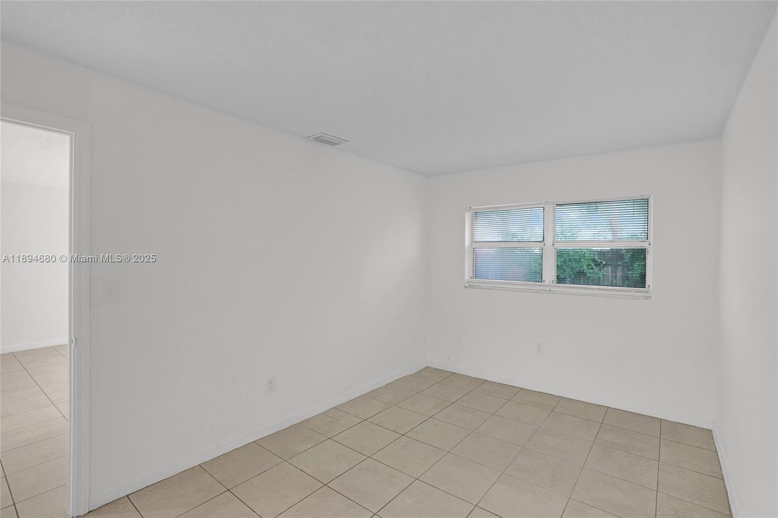 VISTA TOWNHOUSE SEC B - Residential