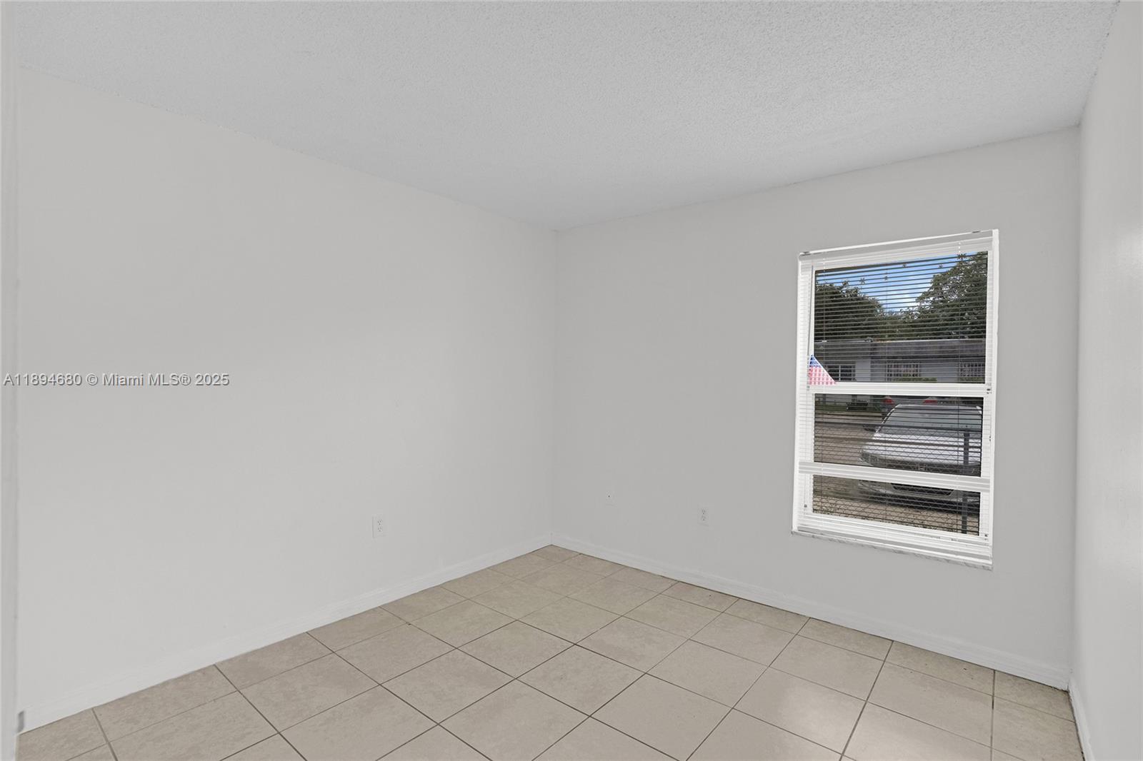 VISTA TOWNHOUSE SEC B - Residential