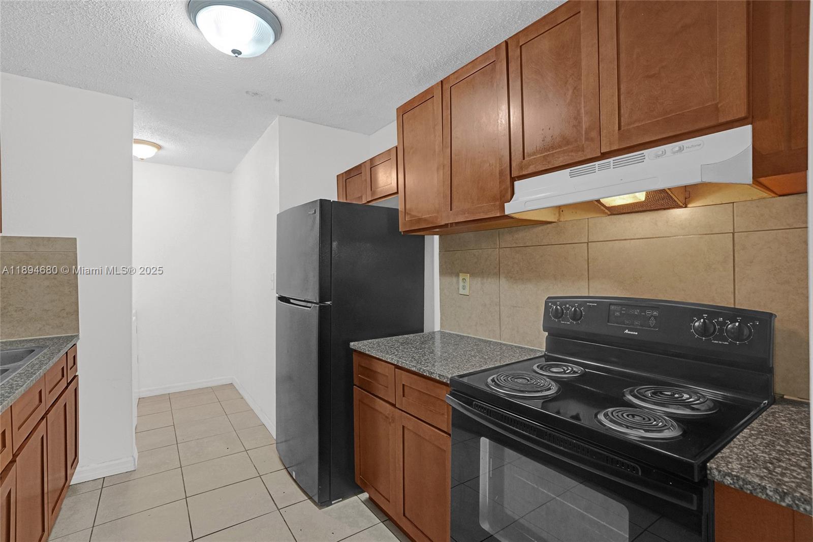VISTA TOWNHOUSE SEC B - Residential