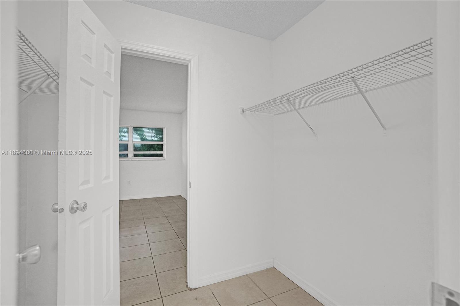 VISTA TOWNHOUSE SEC B - Residential
