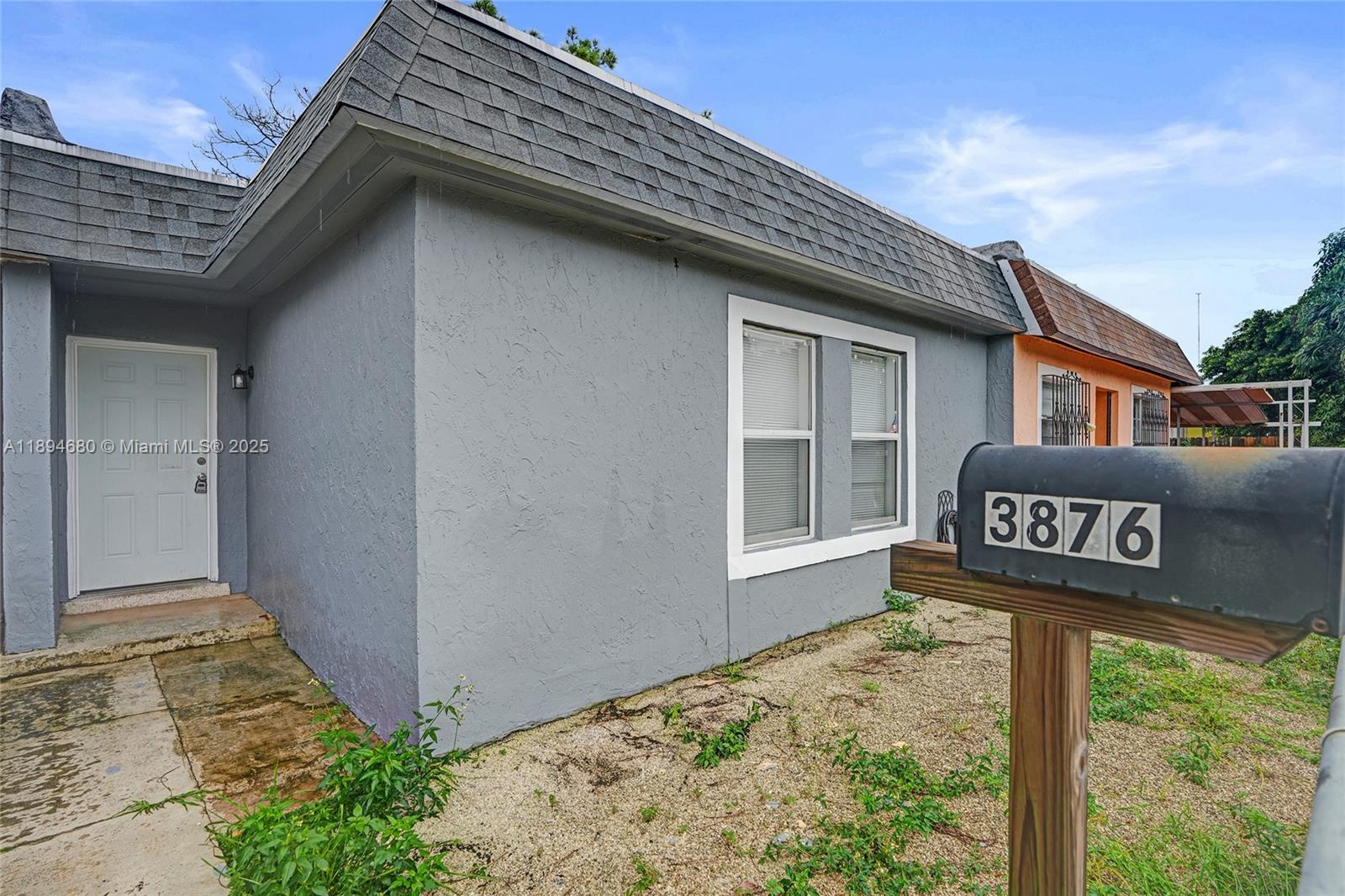 VISTA TOWNHOUSE SEC B - Residential