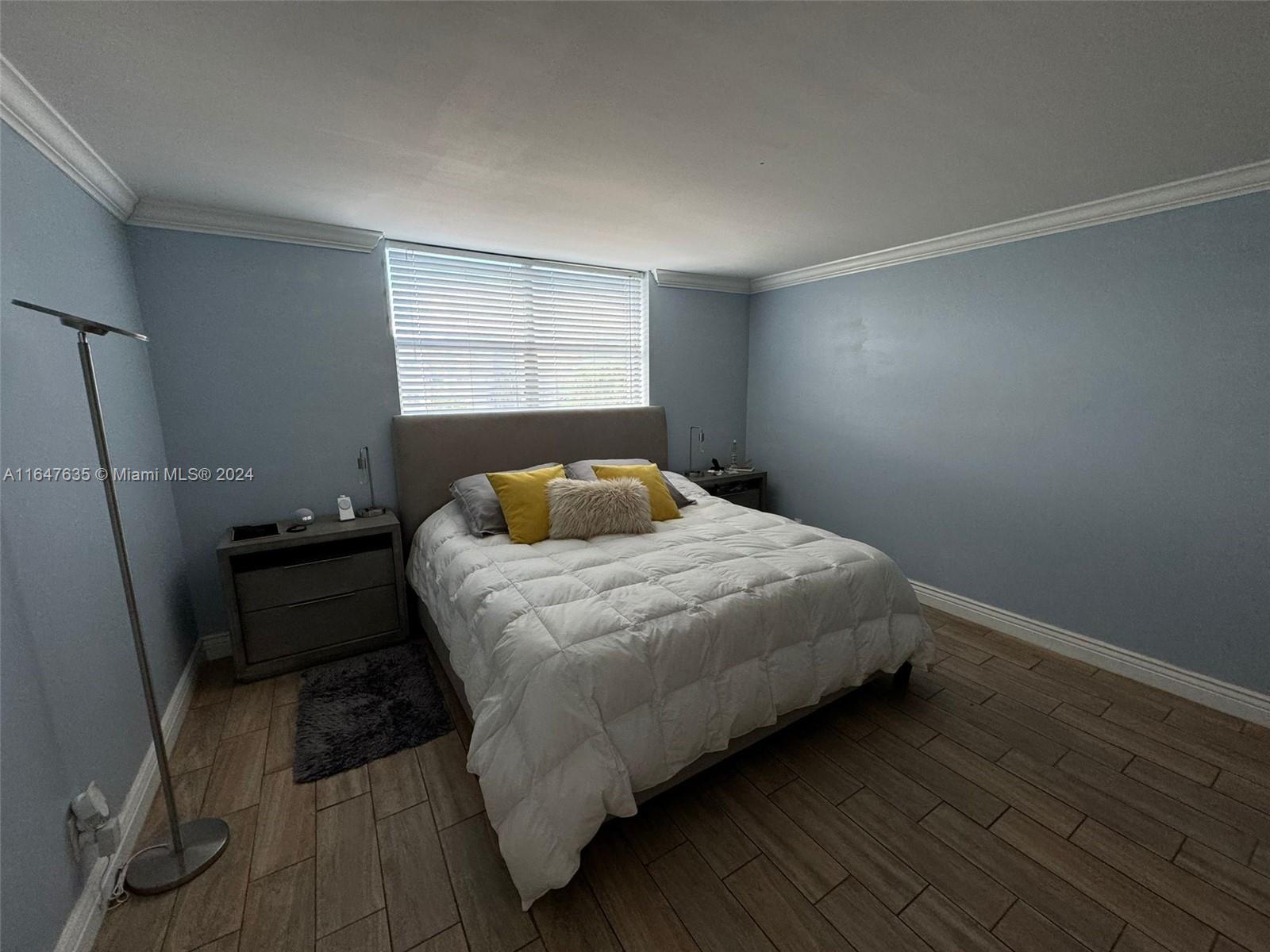 480 Executive Center Dr 3N