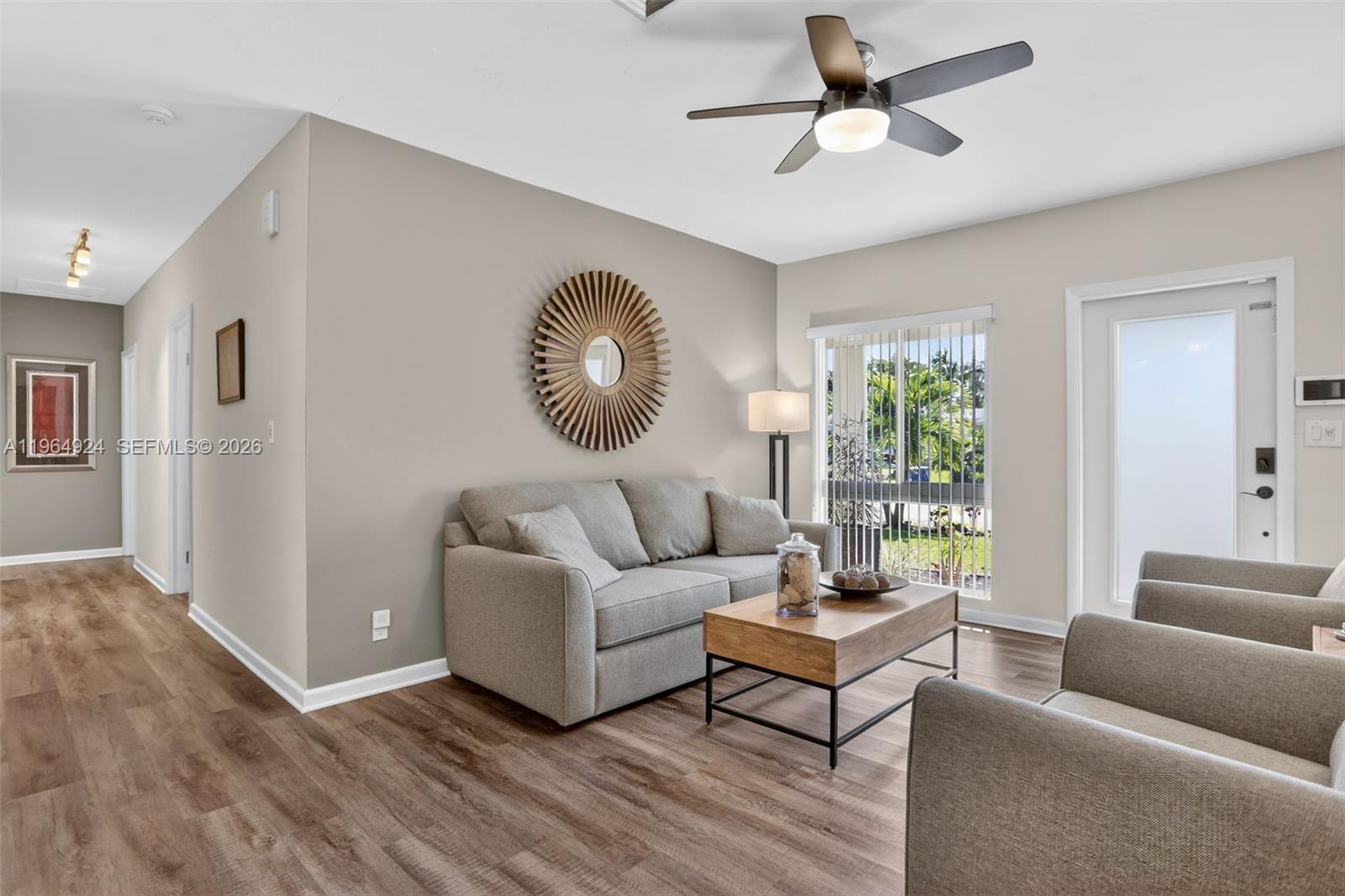 409 NW 28th Ct, Wilton Manors, FL, 33311/$719,900 2 409 NW 28th Ct