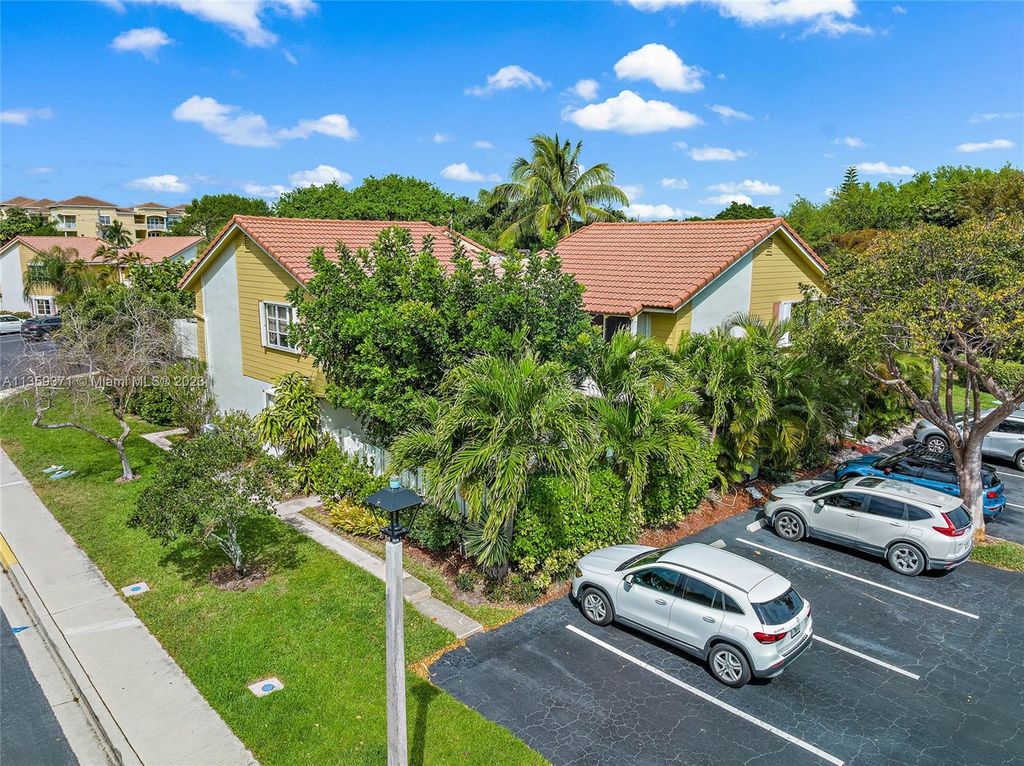 Photo of 213 Seabreeze Cir #213, Jupiter, FL 33477 (MLS # A11359371)