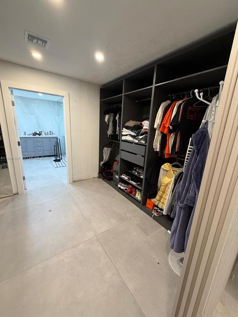 RIVER LANDS - Residential