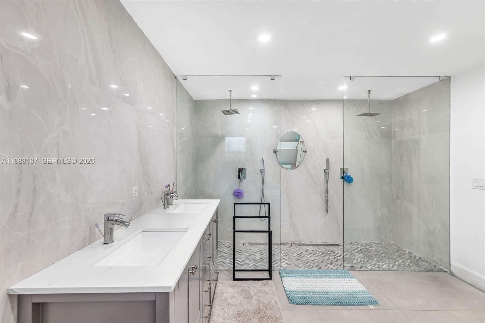 RIVER LANDS - Residential