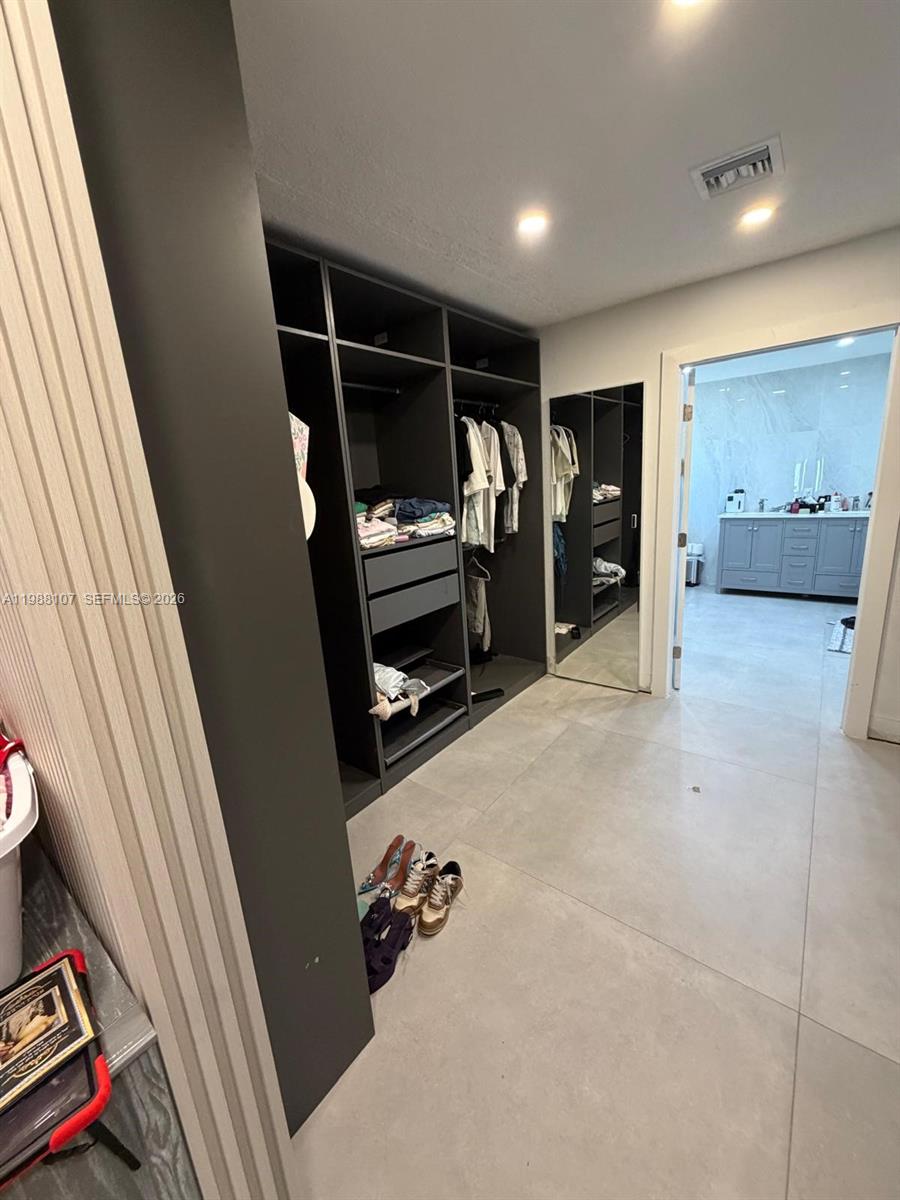 RIVER LANDS - Residential