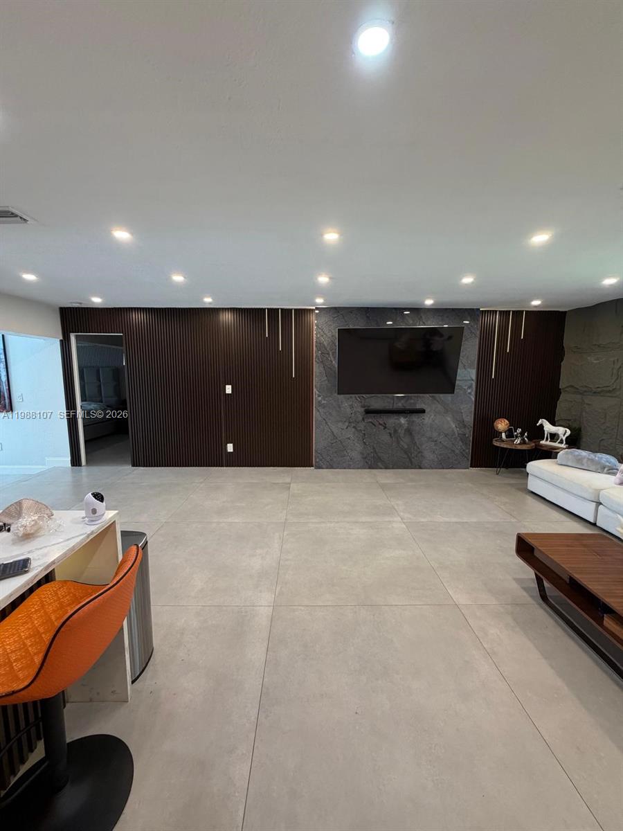 RIVER LANDS - Residential