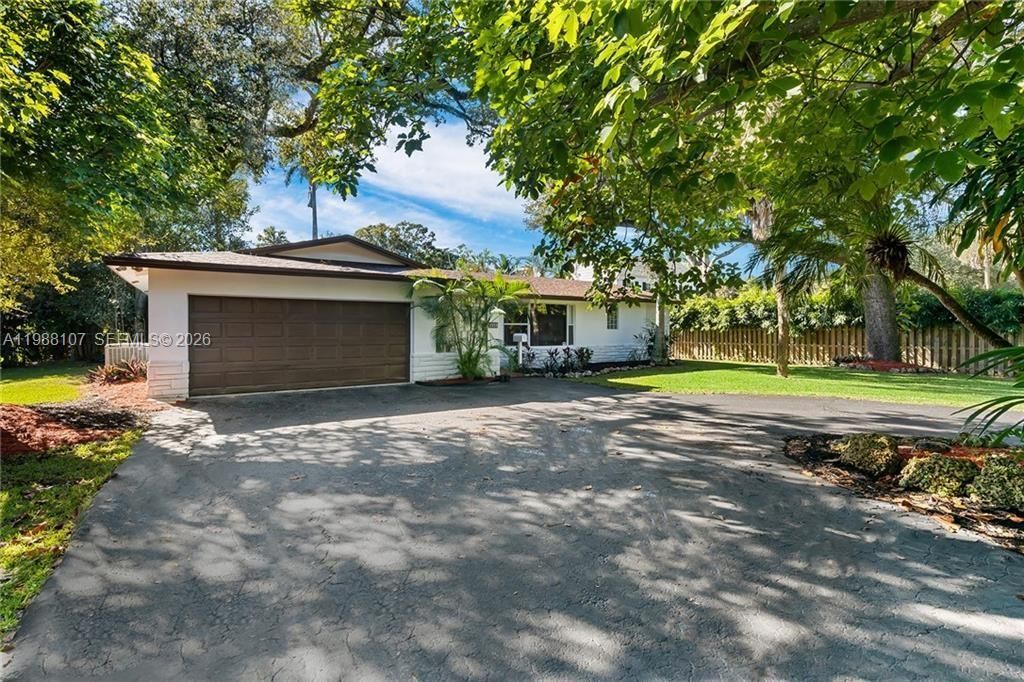 Photo of 2810 Riverland Rd, Fort Lauderdale, FL 33312 (MLS # A11988107)