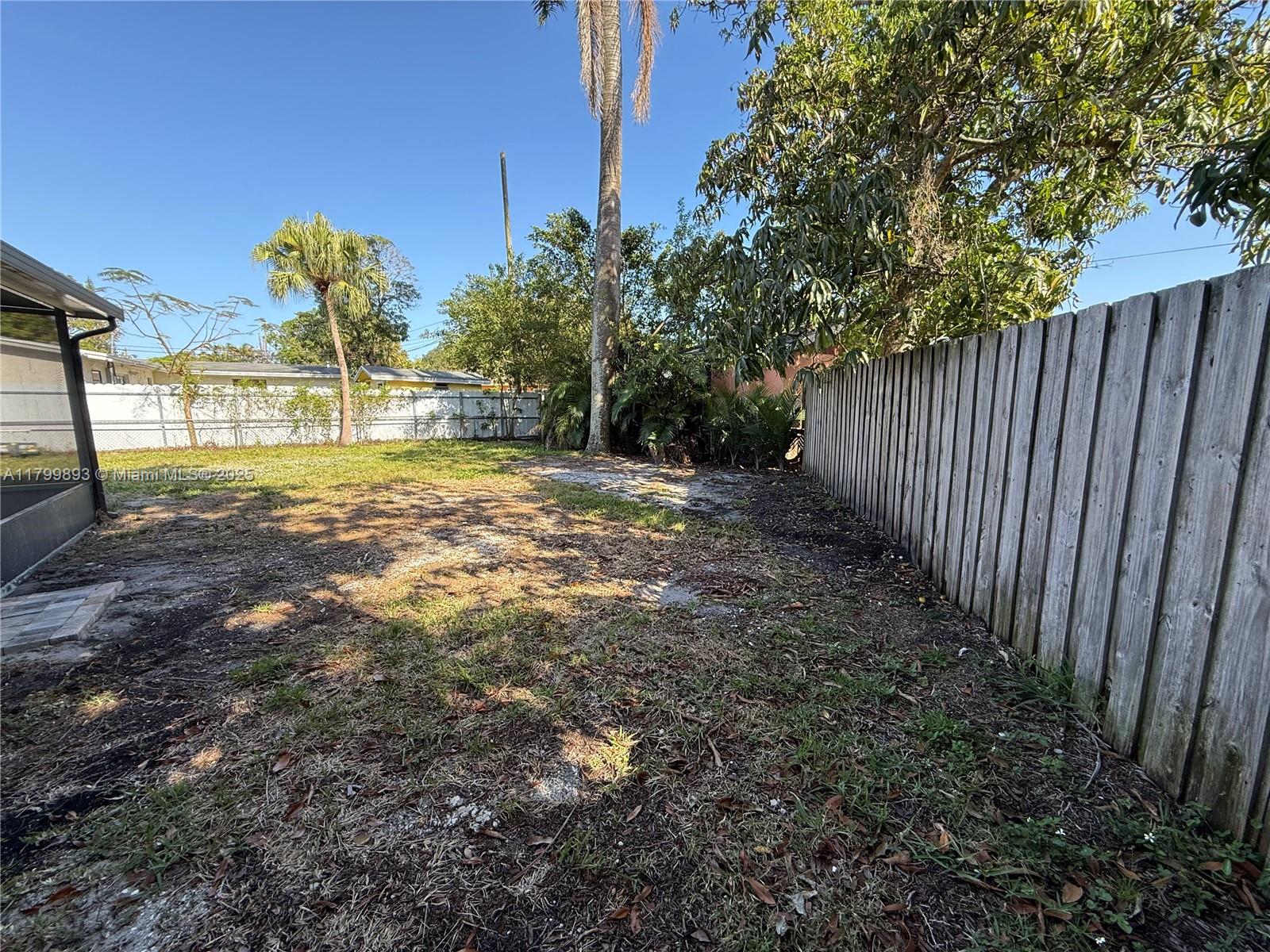 LAUDERDALE MANORS AMEN RE - Residential