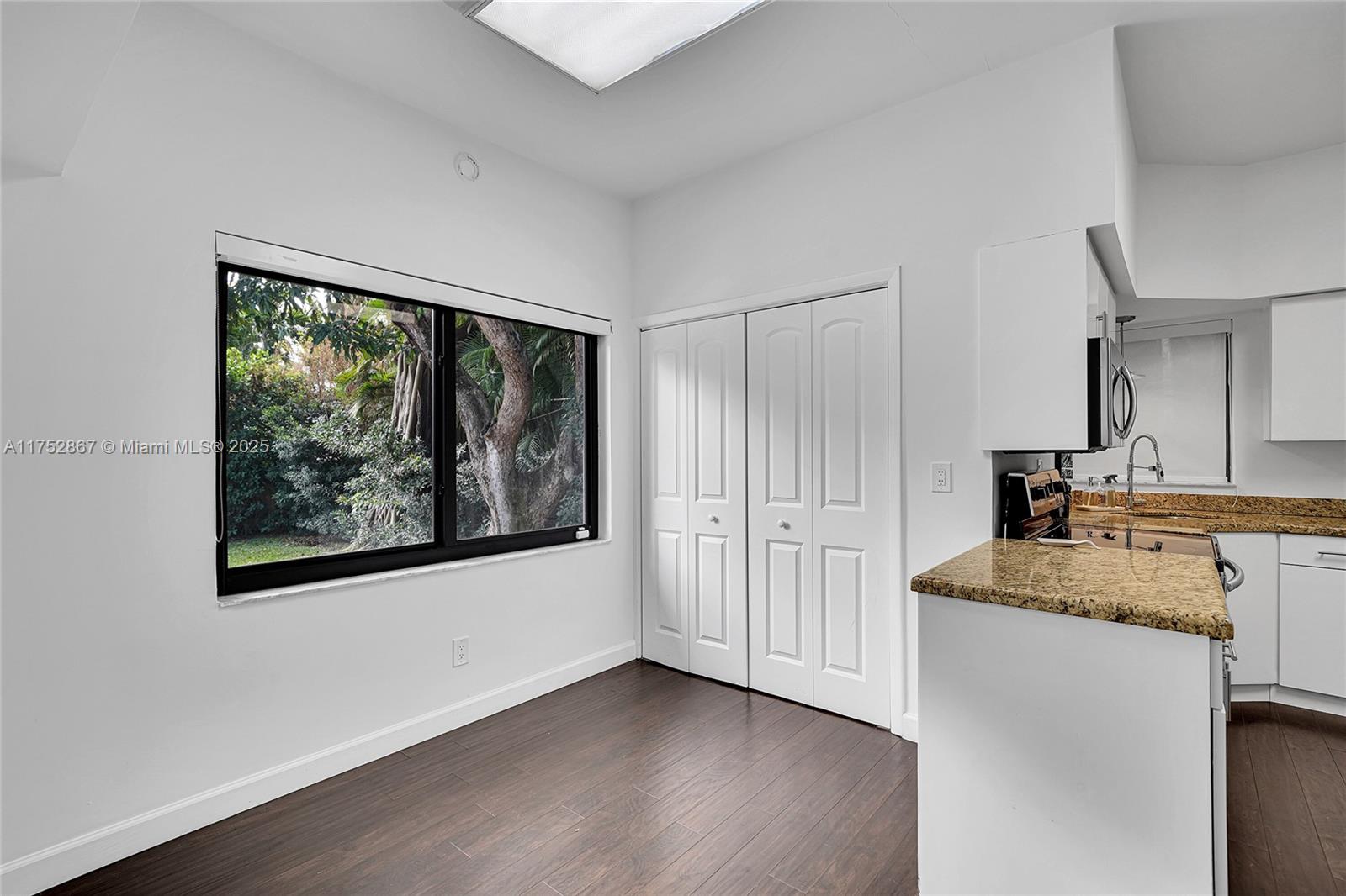 BRICKELLS FLAGLER - Residential