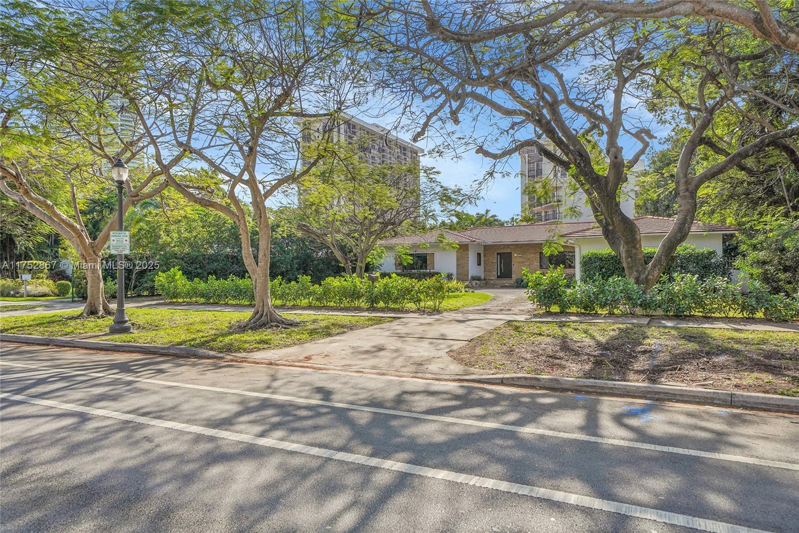 BRICKELLS FLAGLER - Residential