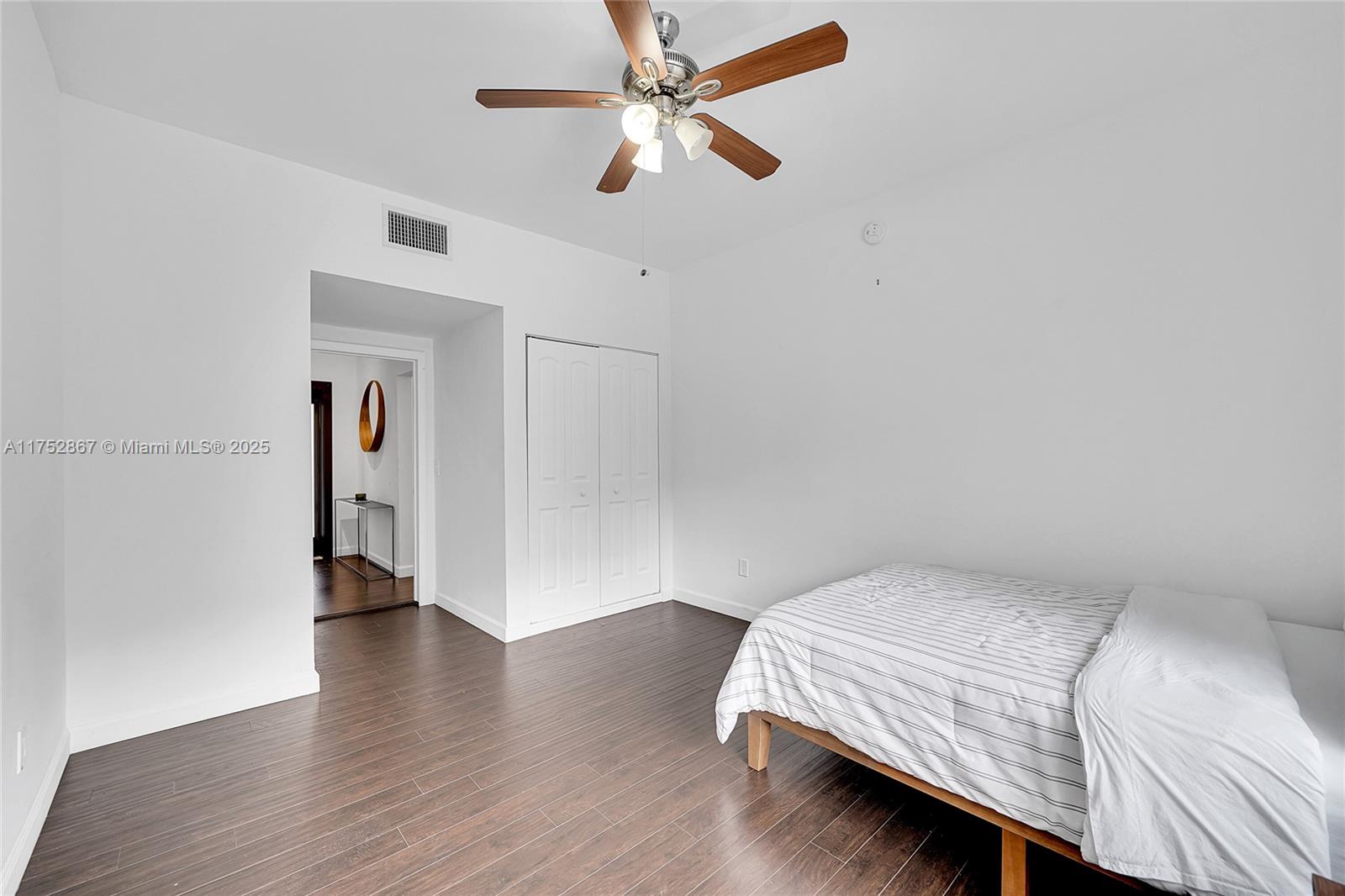 BRICKELLS FLAGLER - Residential