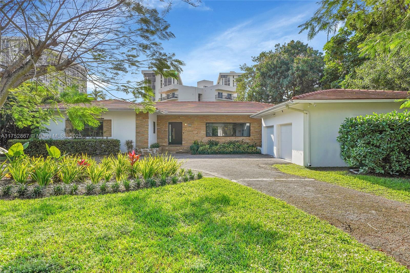BRICKELLS FLAGLER - Residential